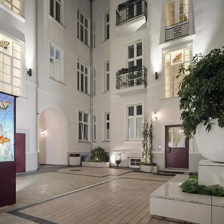 Apartament 16 By Hidden Garden Λοτζ